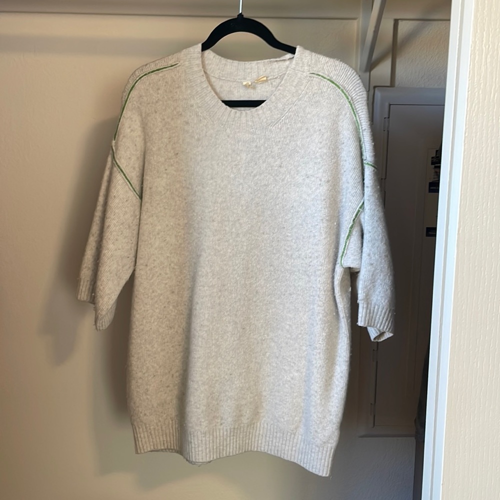 Small Anthropologie Short Sleeve Sweater